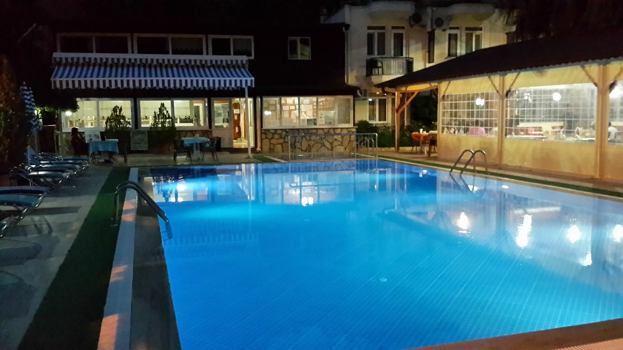 Canada Hotel & Bungalows Çıralı Eksteriør bilde